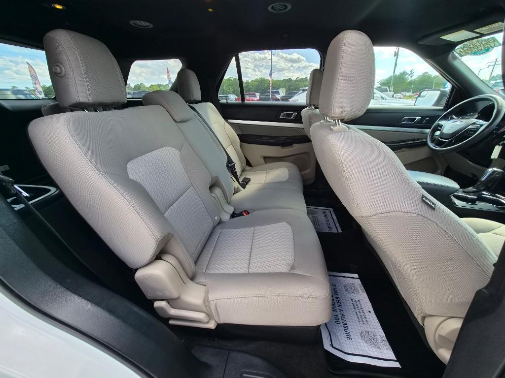 2017 Ford Explorer - $13,220