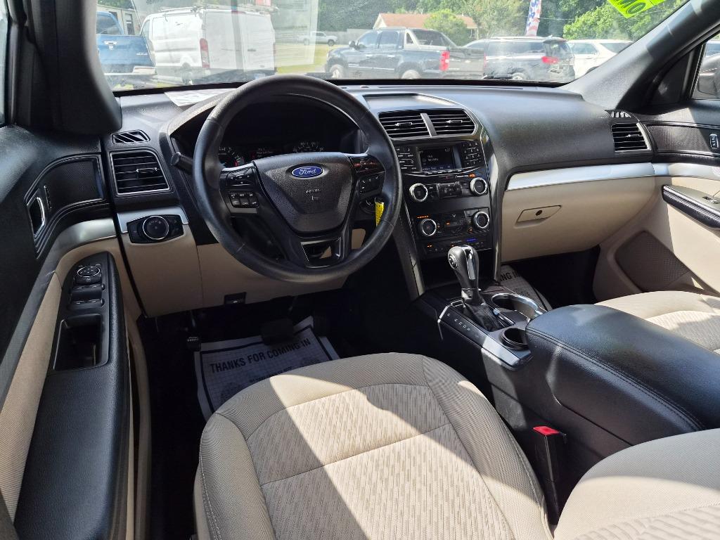 2017 Ford Explorer - $13,220
