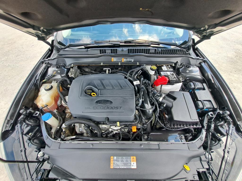 2018 Ford Fusion SE photo