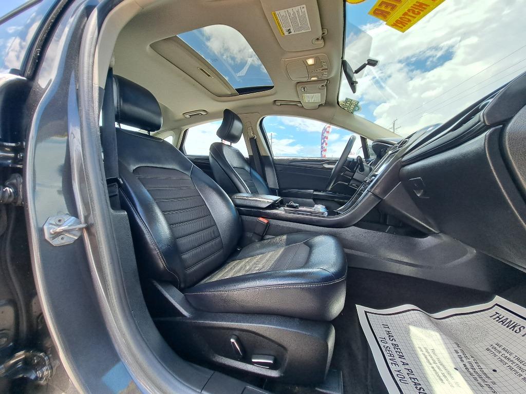 2018 Ford Fusion SE photo