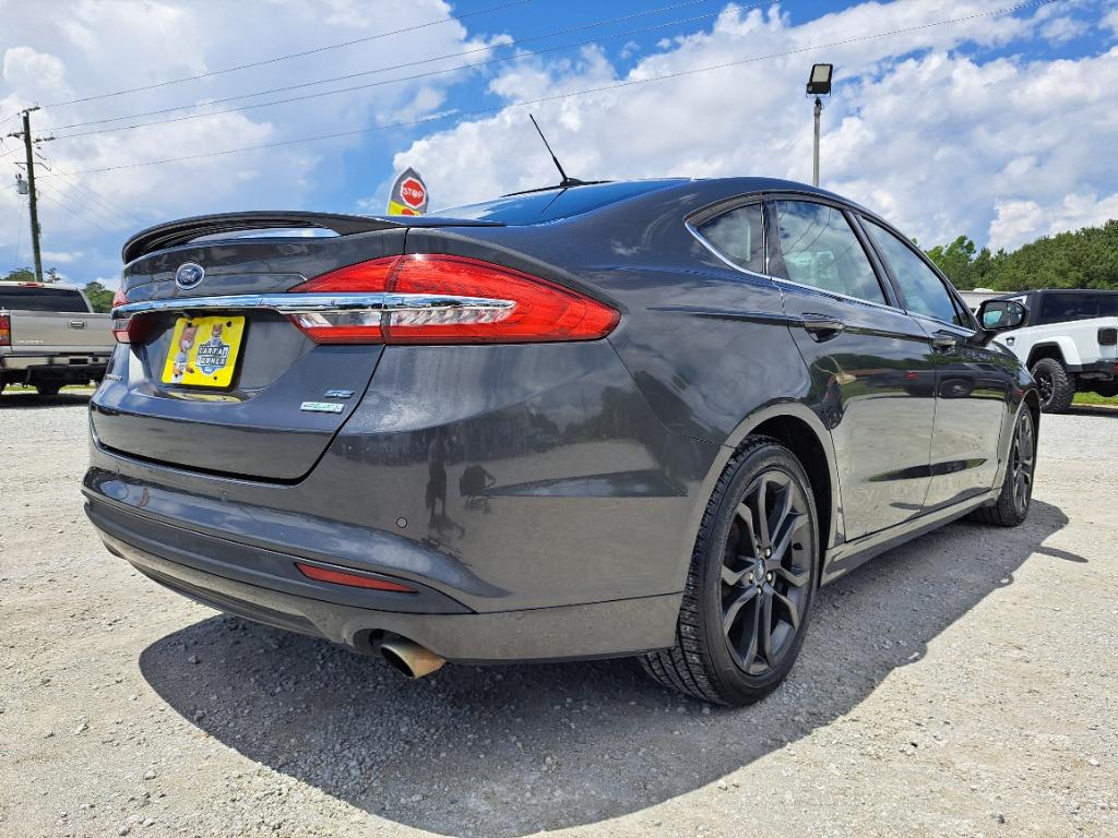 2018 Ford Fusion SE photo