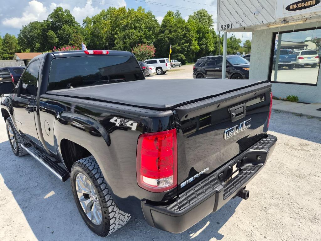 2011 GMC Sierra 1500 - $16,900