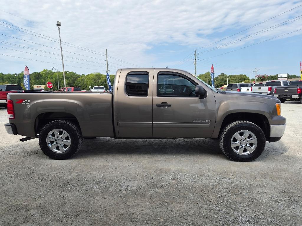 2013 GMC Sierra - $13,900