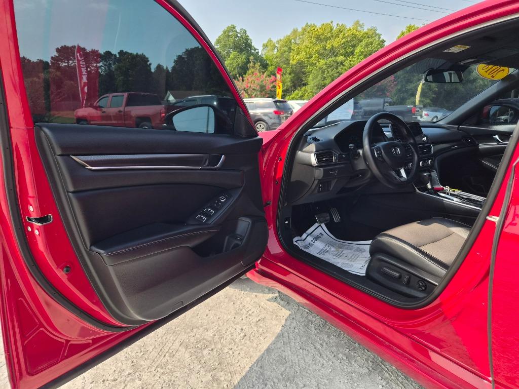 2018 Honda Accord - $14,900