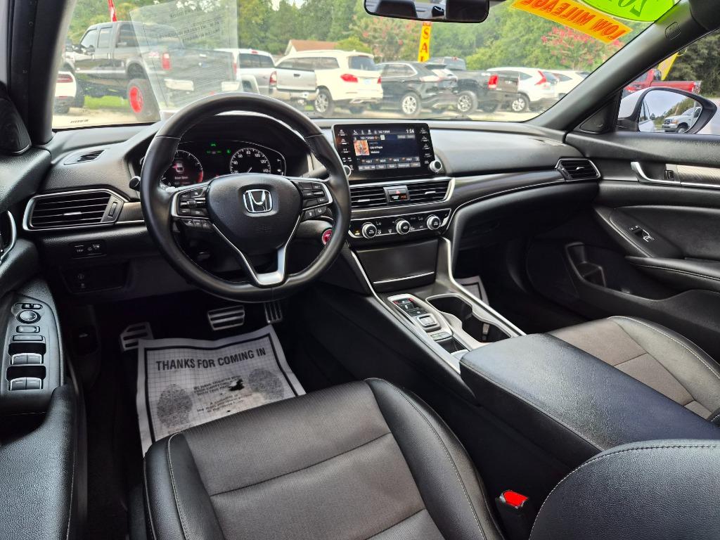 2019 Honda Accord - $17,900