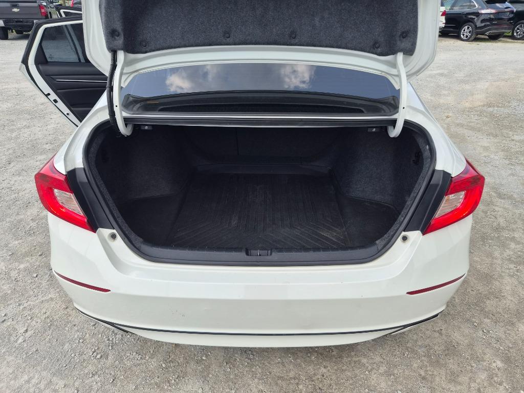 2019 Honda Accord - $17,900