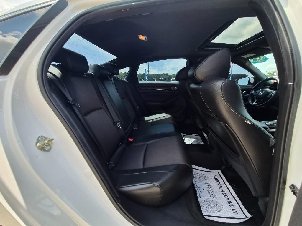 2019 Honda Accord - $17,900