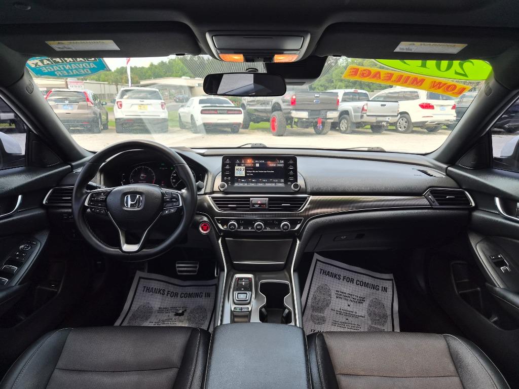 2019 Honda Accord - $17,900