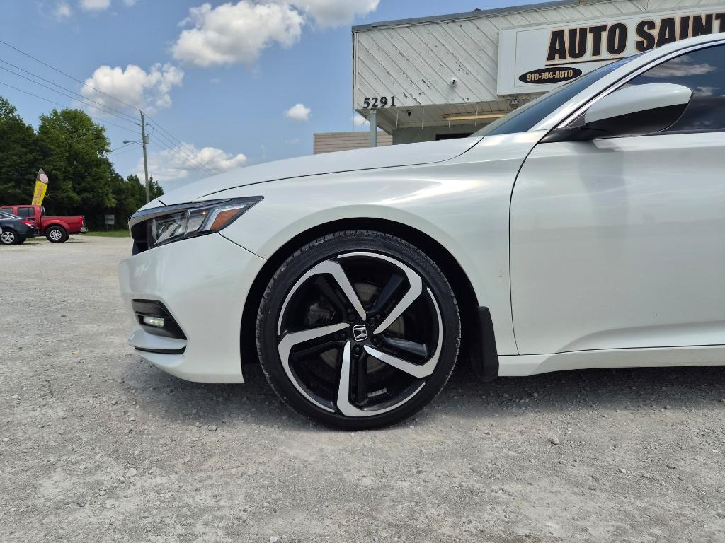 2019 Honda Accord - $17,900