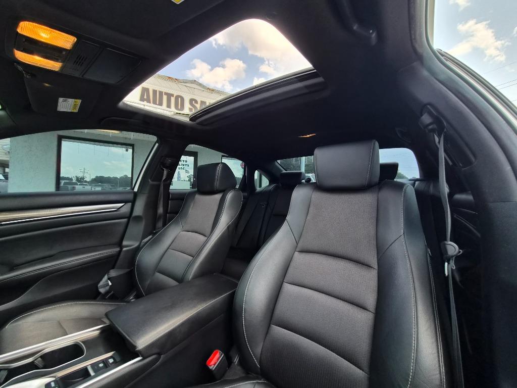 2019 Honda Accord - $17,900