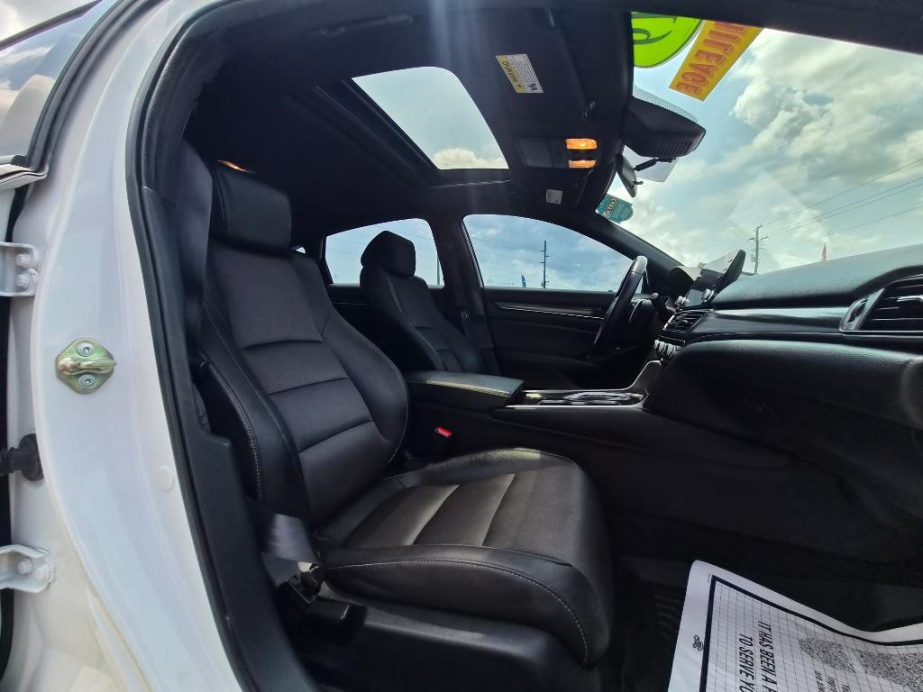 2019 Honda Accord - $17,900