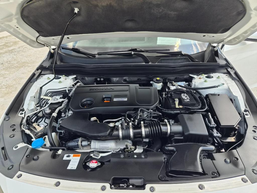 2019 Honda Accord - $17,900