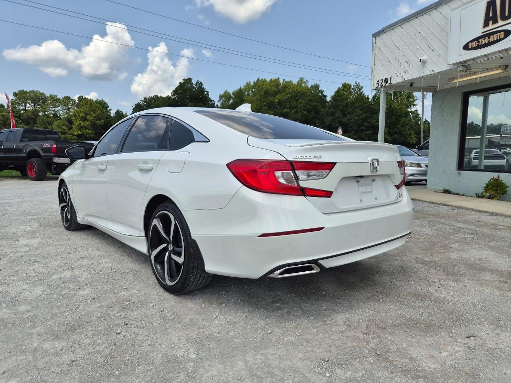 2019 Honda Accord - $17,900