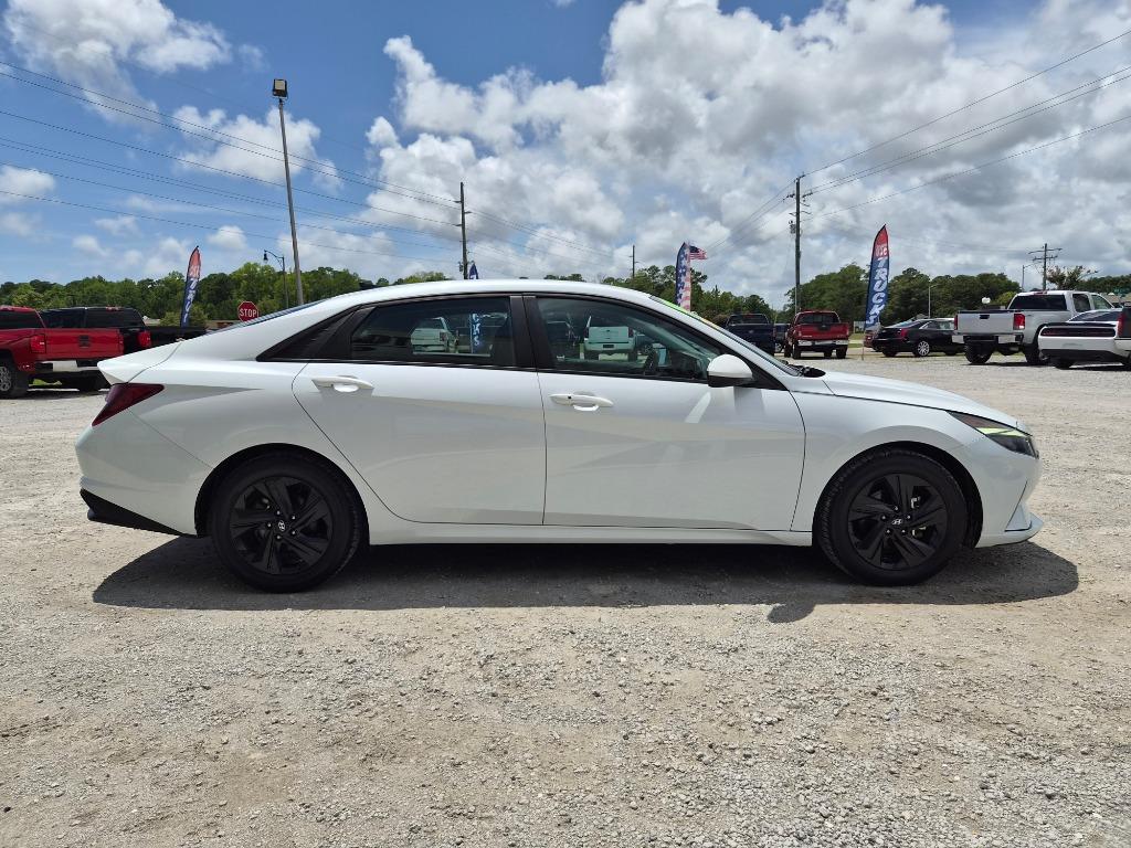 2021 Hyundai Elantra - $14,600