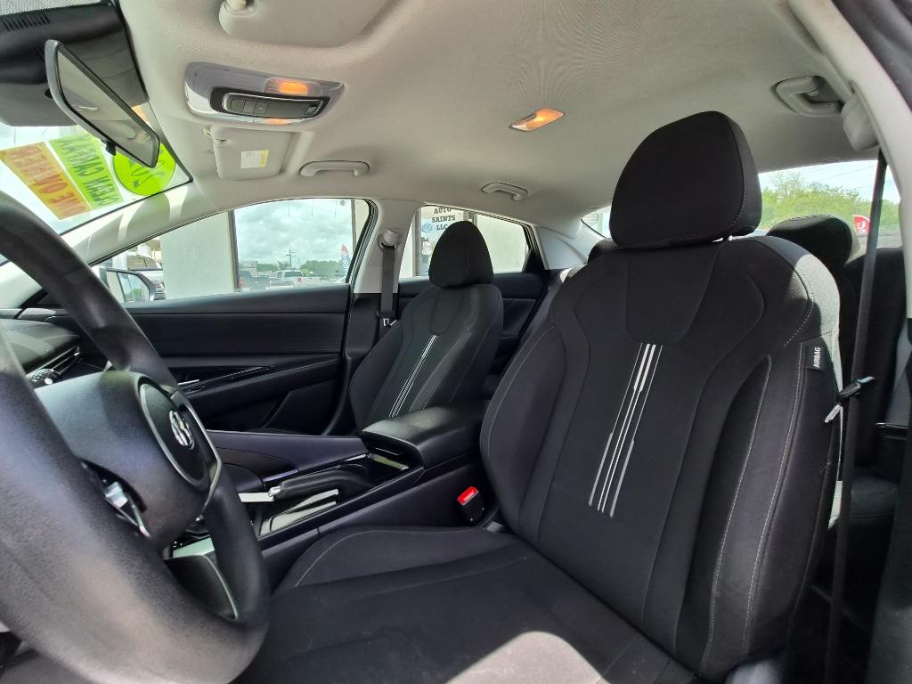 2021 Hyundai Elantra - $14,600