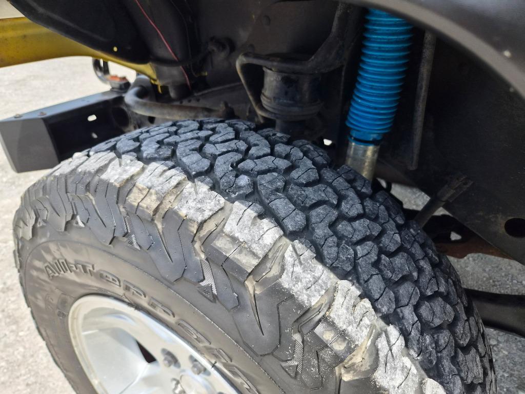 2001 Jeep Wrangler - $9,800