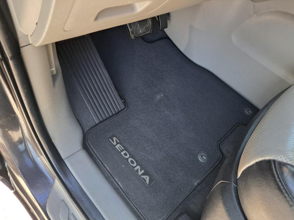 2020 Kia Sedona - $12,900
