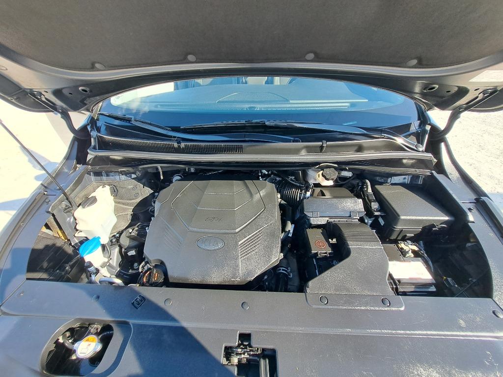 2020 Kia Sedona - $12,900