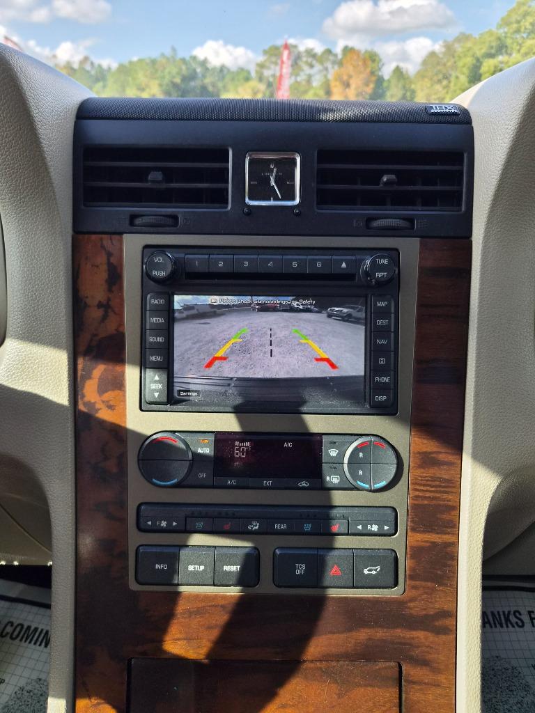 2013 Lincoln Navigator - $11,900