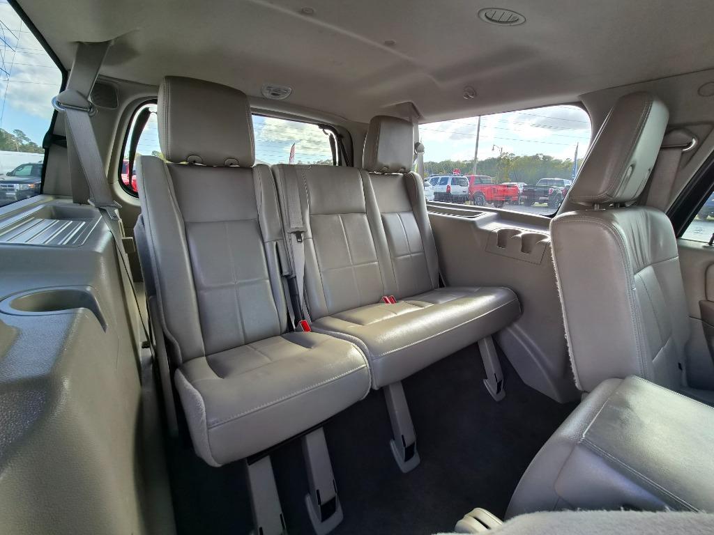 2013 Lincoln Navigator - $11,900