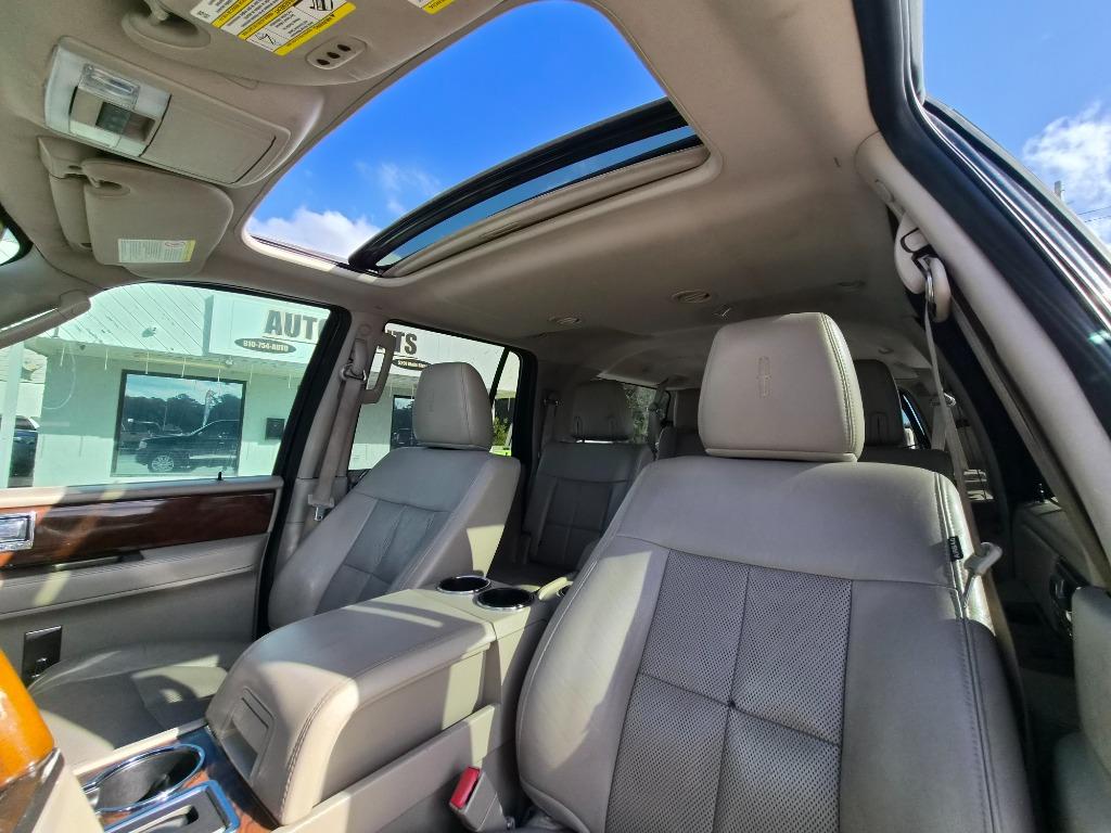 2013 Lincoln Navigator - $11,900