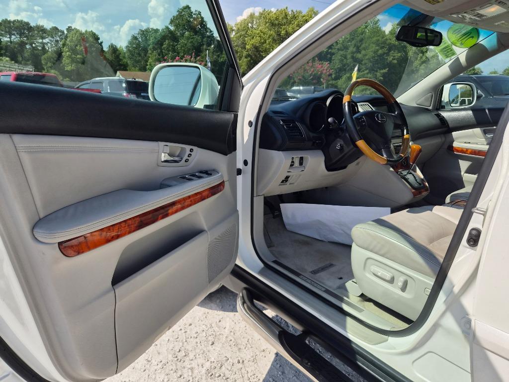 2006 Lexus RX - $11,900