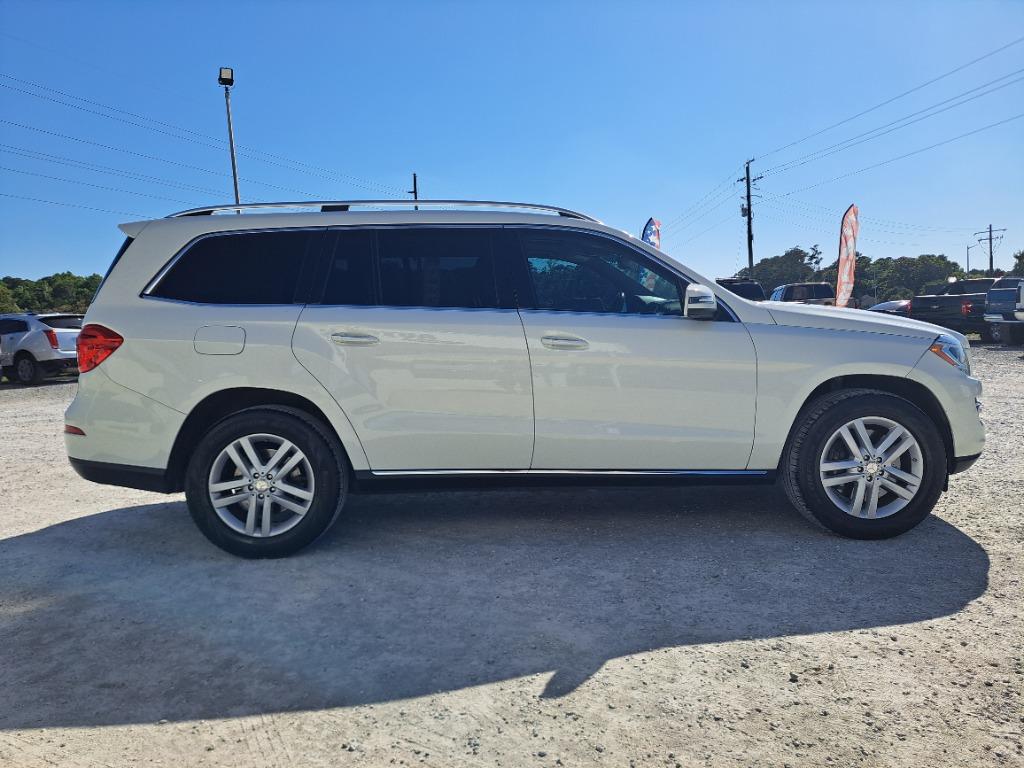 2013 Mercedes-Benz GL Class - $10,900
