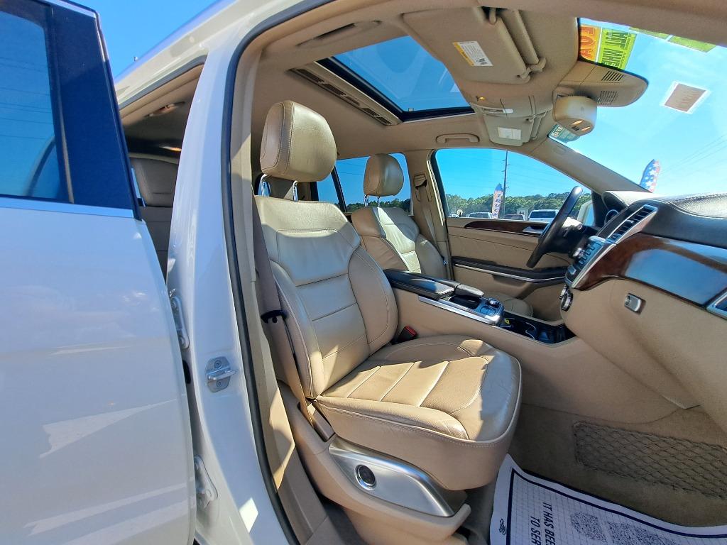 2013 Mercedes-Benz GL Class - $10,900