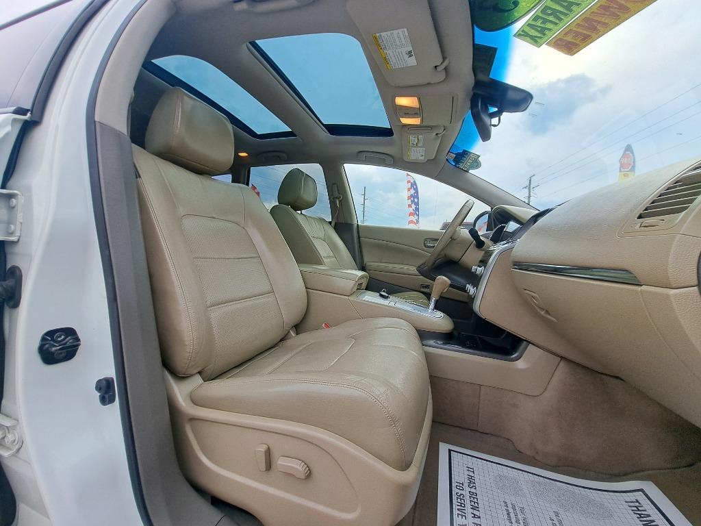 2013 Nissan Murano LE photo