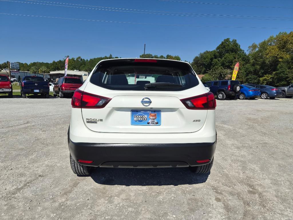 2018 Nissan Rogue - $9,498