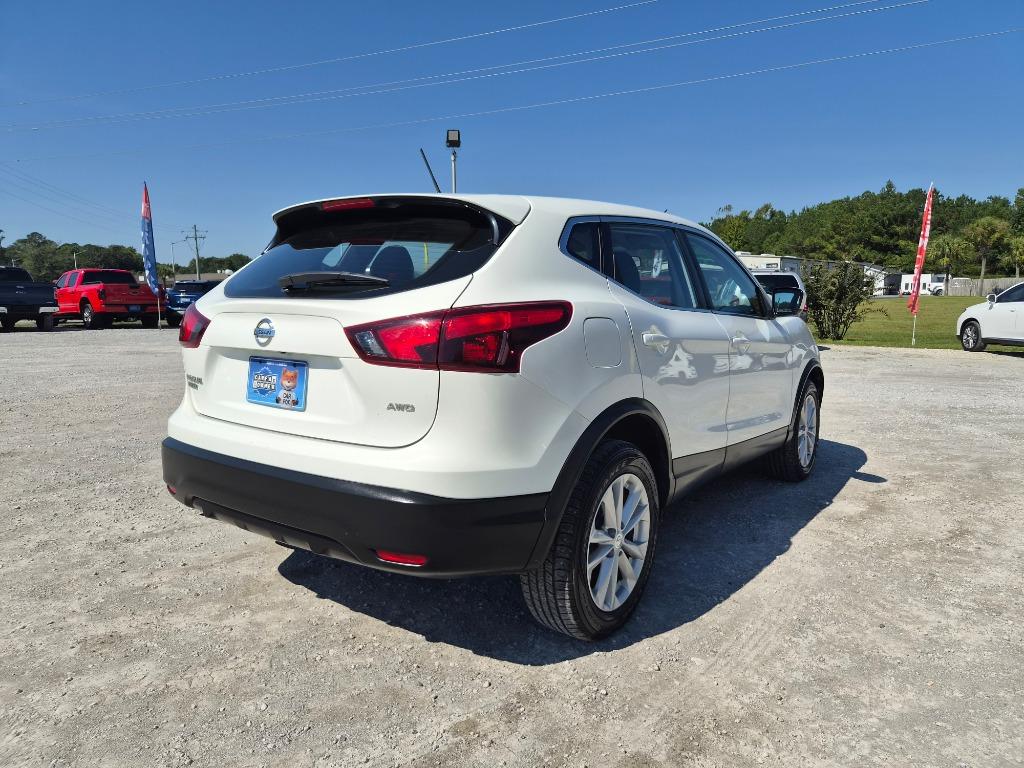 2018 Nissan Rogue - $9,498