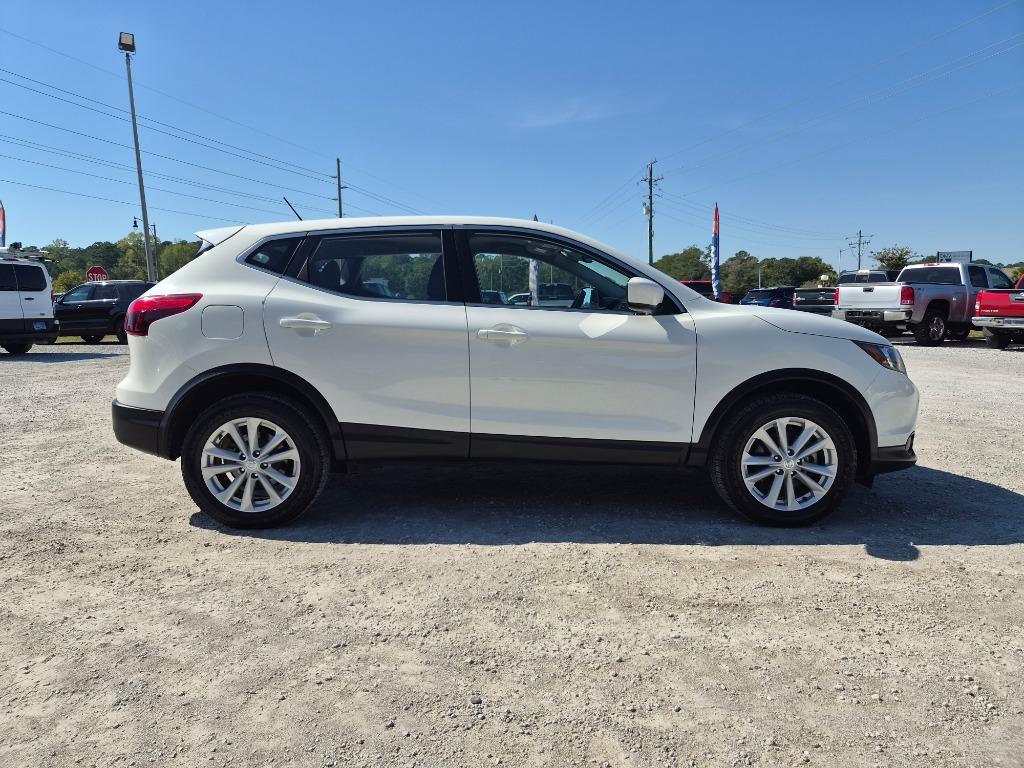 2018 Nissan Rogue - $9,498