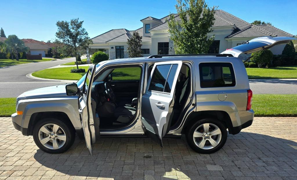 2017 Jeep Patriot - $6,900