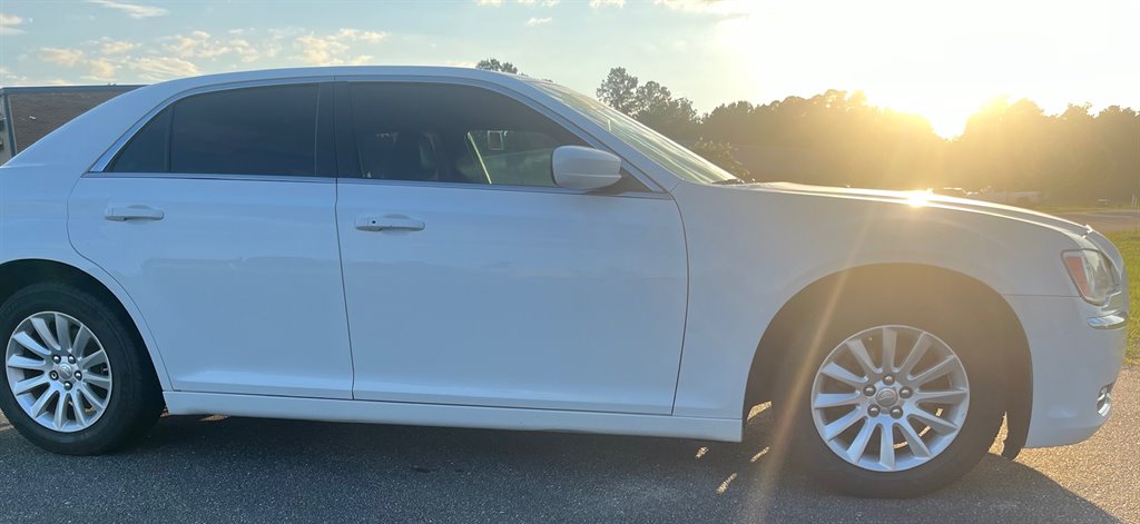 2014 Chrysler 300 Base