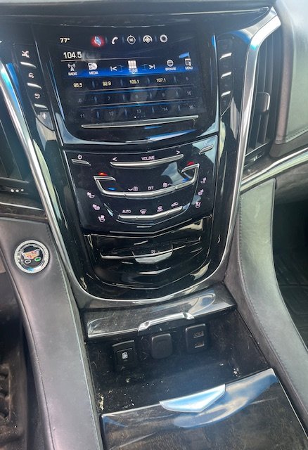 2016 Cadillac Escalade ESV Platinum photo