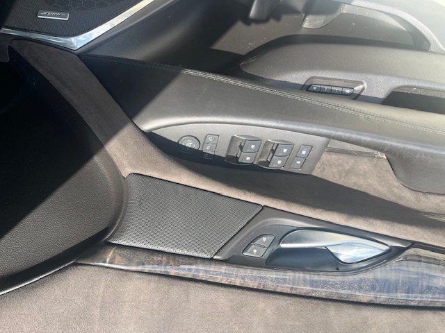 2016 Cadillac Escalade ESV Platinum photo