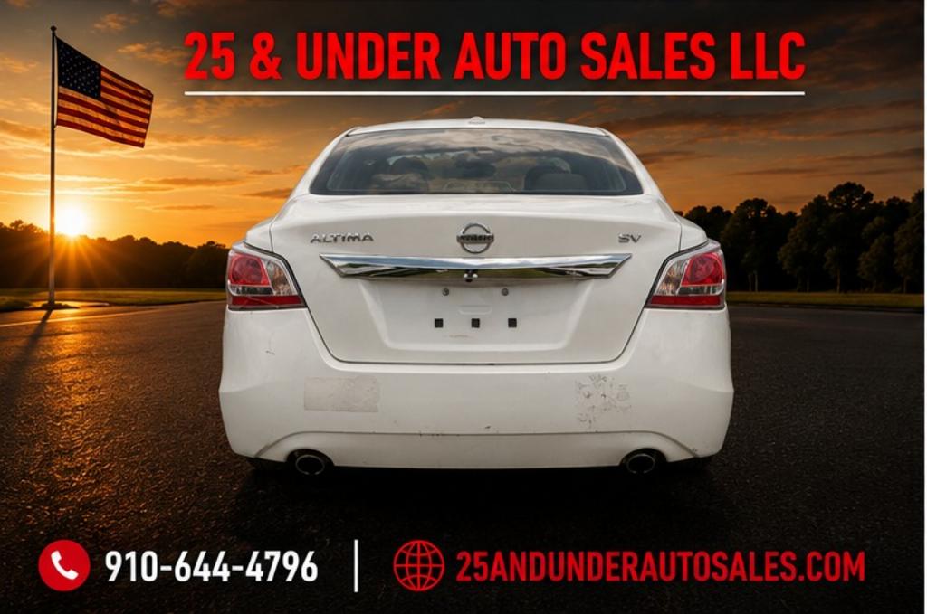 2015 Nissan Altima - $9,995
