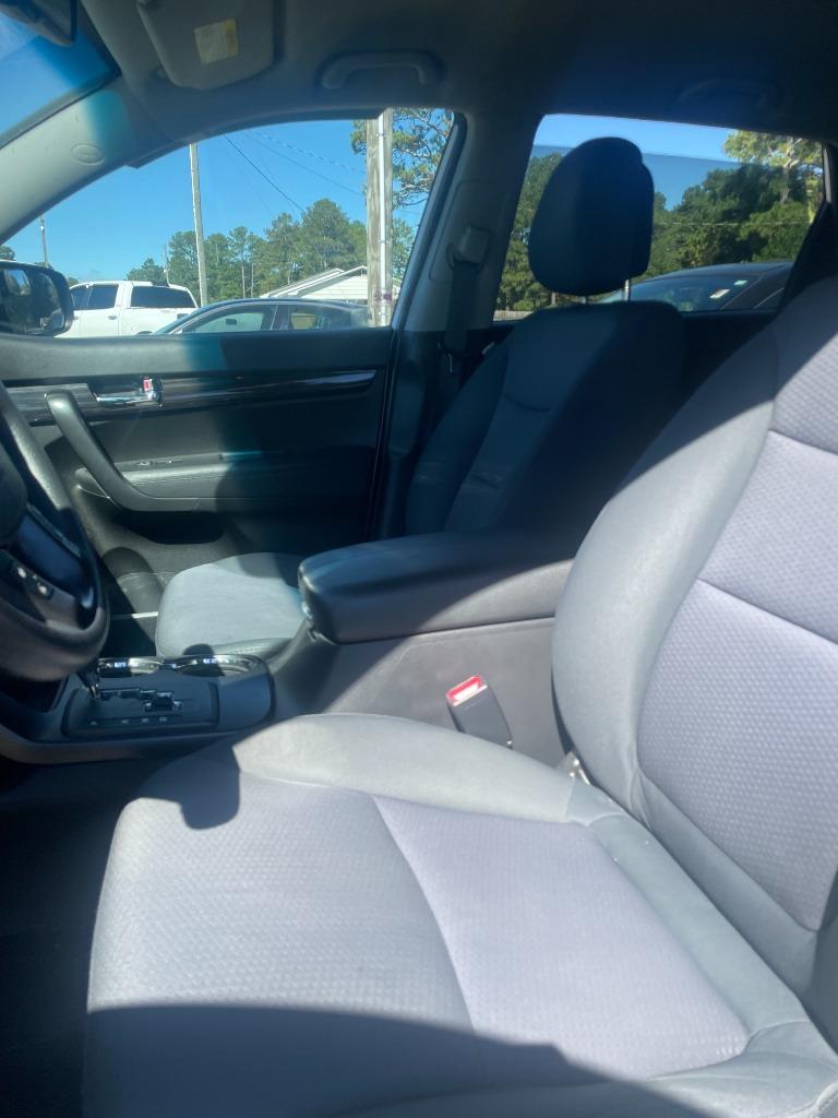 2013 Kia Sorento - $6,995