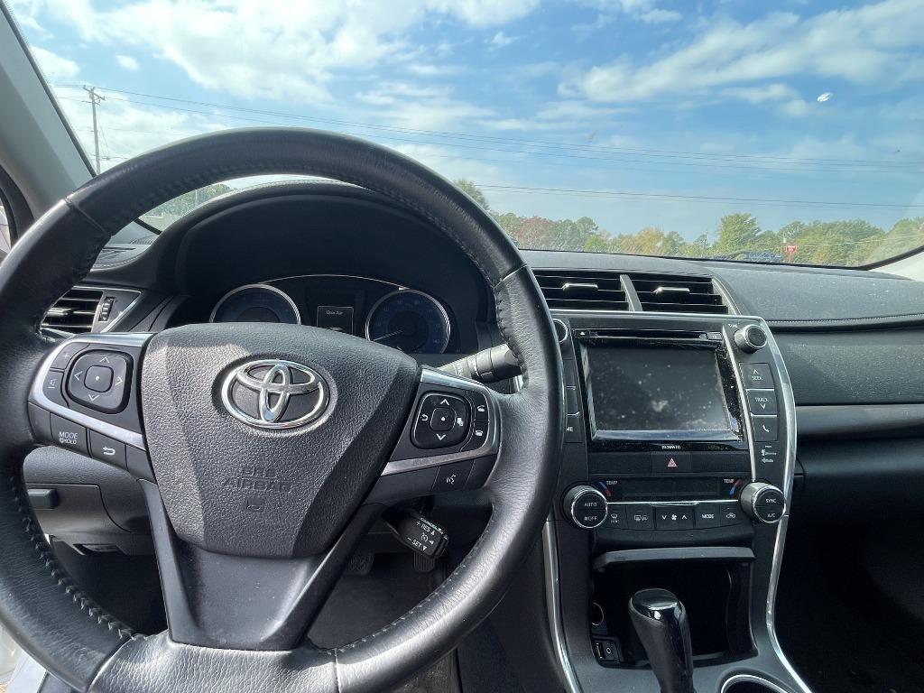 2016 Toyota Camry - $12,995