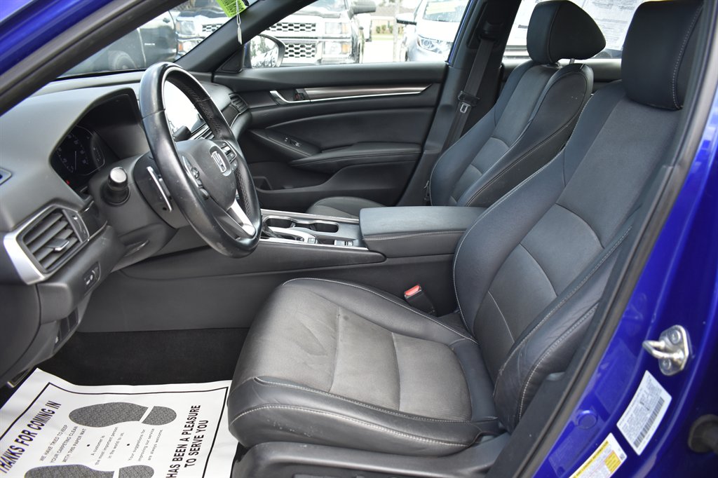 2019 Honda Accord - $16,995