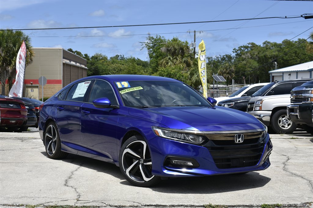 2019 Honda Accord - $16,995