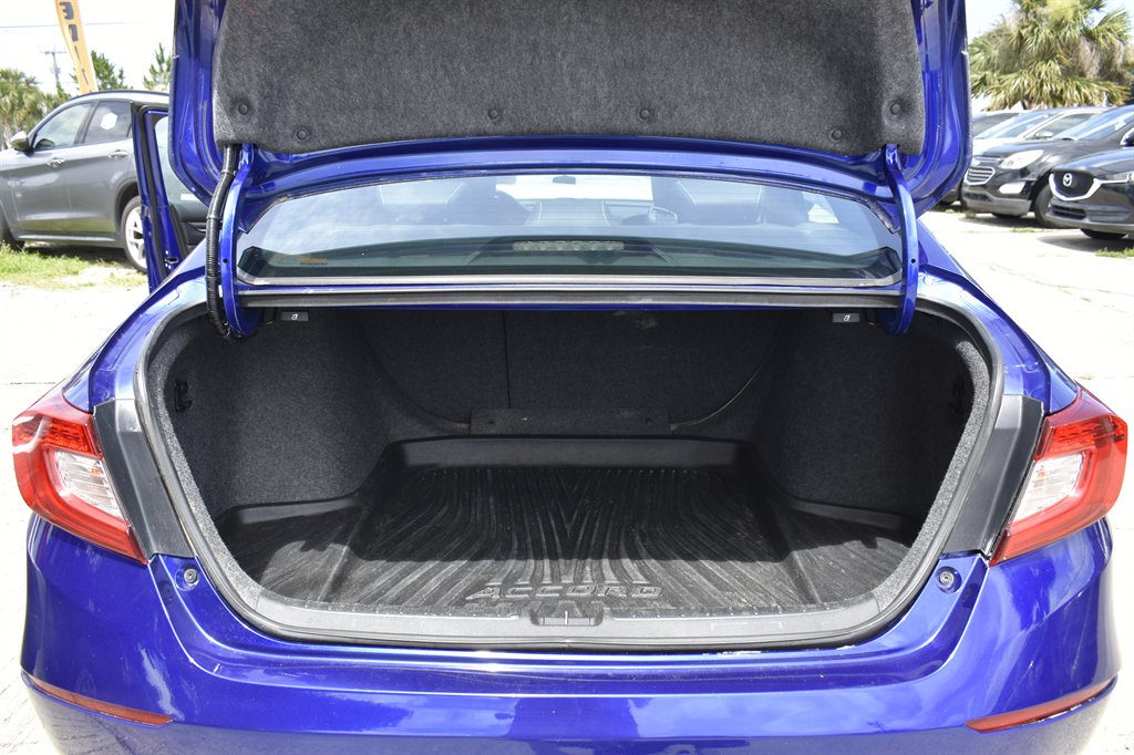 2019 Honda Accord - $16,995