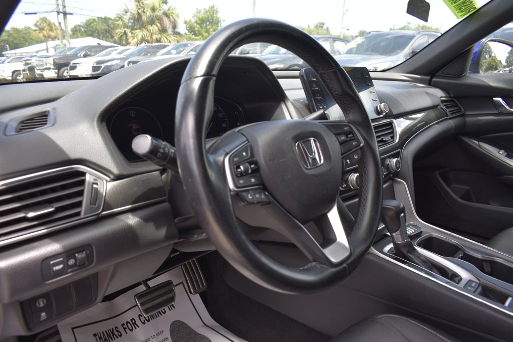 2019 Honda Accord - $16,995