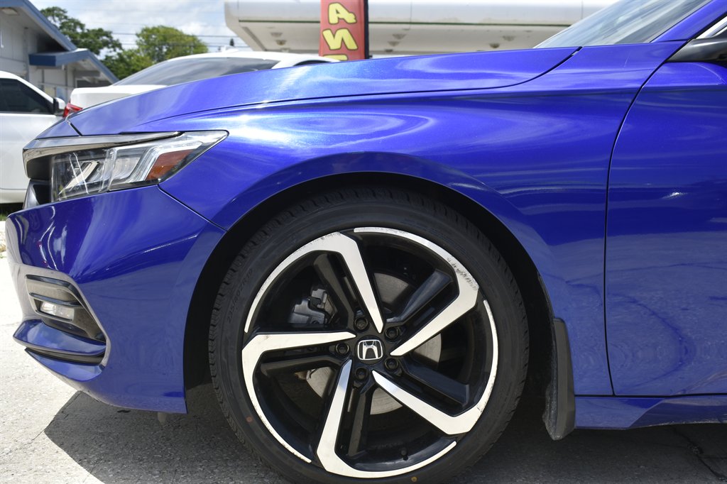 2019 Honda Accord - $16,995