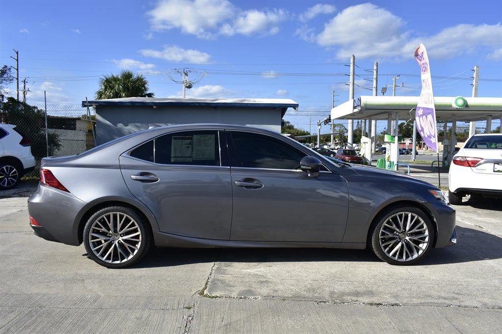 2015 Lexus IS 250 photo