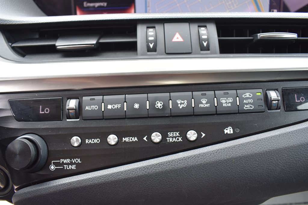 2019 Lexus ES - $23,995