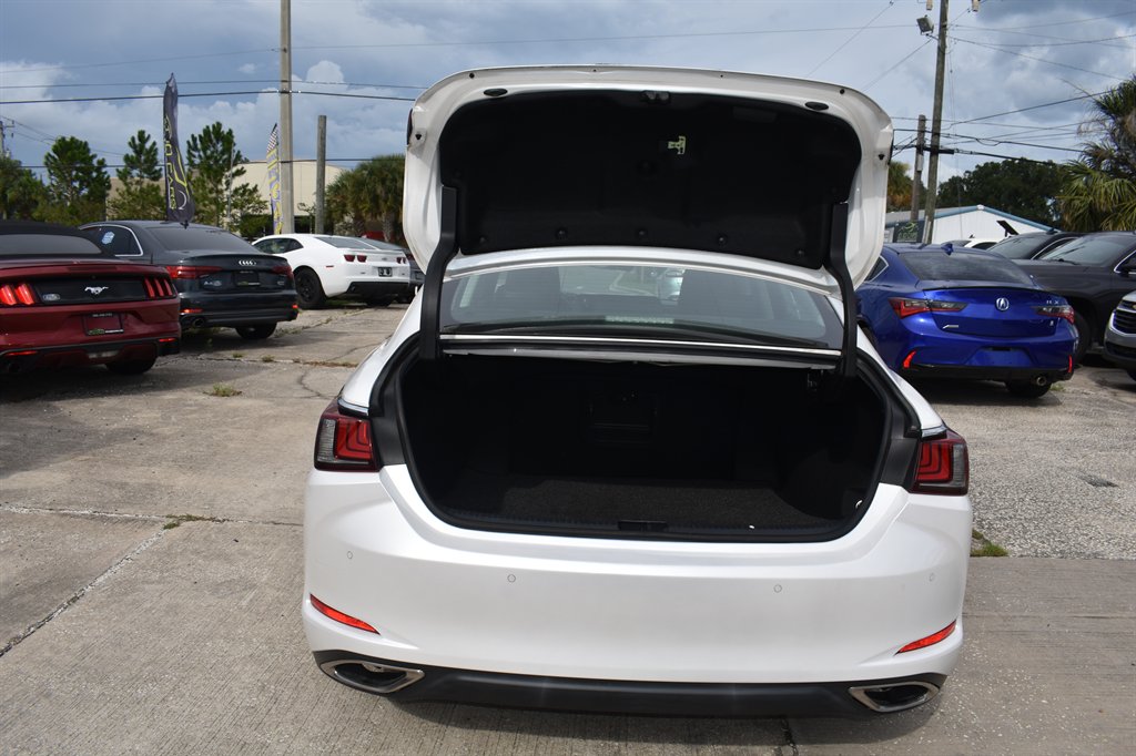 2019 Lexus ES - $23,995