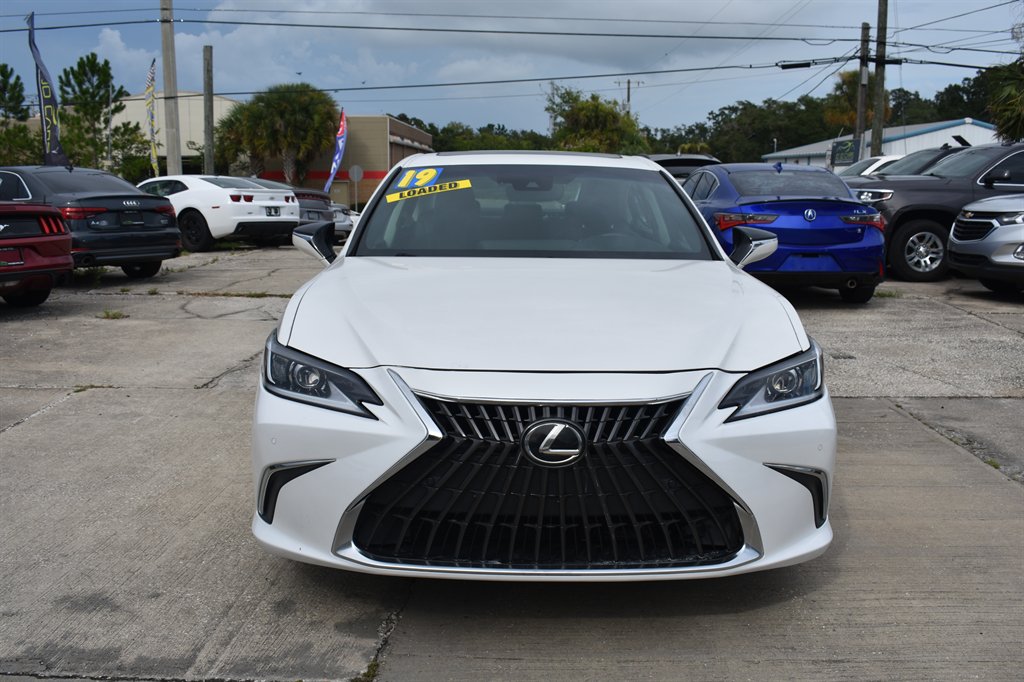 2019 Lexus ES - $23,995