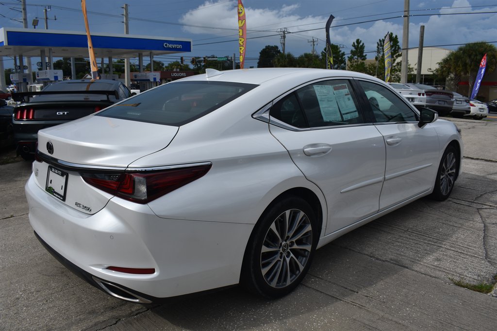 2019 Lexus ES - $23,995