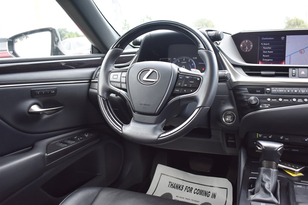2019 Lexus ES - $23,995